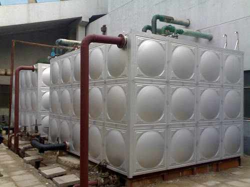 济南某单位78吨生活水箱项目