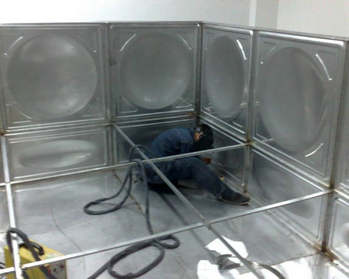 如何清洗和维护不锈钢水箱？